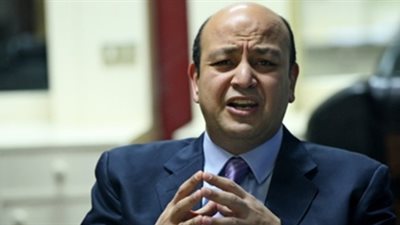 عمرو أديب يبرز خبر «فيتو»: «بدء إنتاج الغاز من حقل أتول»