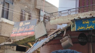 حملة إشغالات تتسبب في انهيار «بلكونة» منزل بالشرقية (صور)