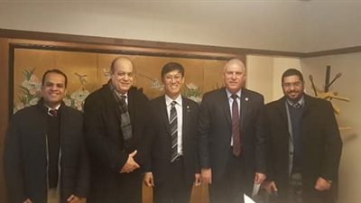 رئيس مصلحة الجمارك يصل القاهرة قادما من كوريا