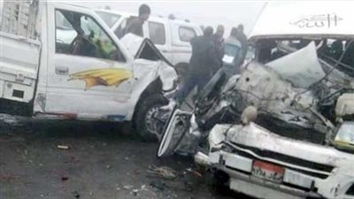 مصرع وإصابة 10 أشخاص في تصادم سيارتين بأسيوط