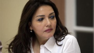 «جميلة إسماعيل» تتقدم ببلاغ للنائب العام المساعد ضد مأمور سجن طرة