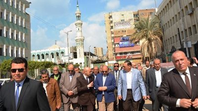 «غراب» يحث المواطنين على المشاركة في حملة «100 مليون صحة» بالشرقية