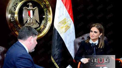 سحر نصر تبحث مع منظمة التعاون الاقتصادي تعزيز مناخ الاستثمار