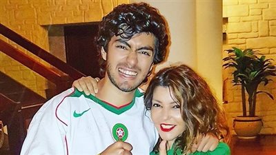 سميرة سعيد تحتفل مع نجلها بتأهل بلادها لكأس العالم