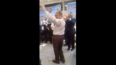 بالفيديو.. وصلة «رقص بلدي» لـ«محام» على أنغام «بشرة خير»