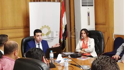 «التصديري للصناعات الهندسية» يستعرض الخدمات البنكية واللوجستية للشركات