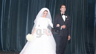 بالفيديو والصور.. نجوم الفن في حفل زفاف مصطفى أبو سريع