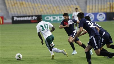 النجوم يتعادل سلبيا مع المصري في الشوط الأول