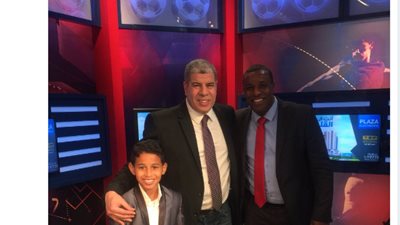 شوبير ينشر صورته برفقة عبد الستار صبري