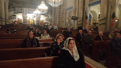 توافد أقباط الكنيسة المرقسية بالإسكندرية للاحتفال بعيد الميلاد
