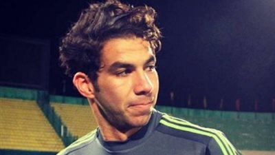 قلق في المنتخب من مستوى شريف إكرامي