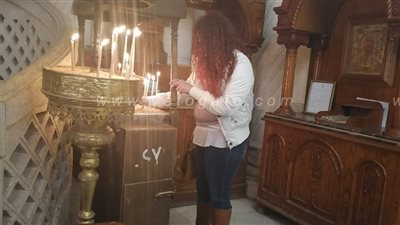 رغم سوء الأحوال الجوية.. أقباط الإسكندرية يصلون قداس عيد الميلاد بالكنيسة المرقسية | صور