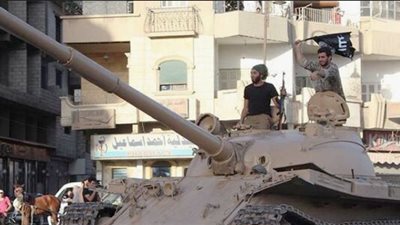 وورلد تريبيون: «داعش» لديها 120 ألف مقاتل داخل سوريا