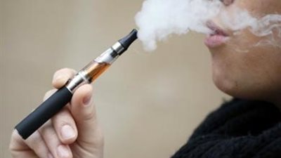 التدخين المنتظم للسجائر الإلكترونية يساعد على الإقلاع عن التدخين