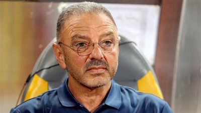 طلعت يوسف يوافق على استعادة ثلاثي الأهلي المقاصة