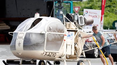 لحظة هروب أخطر رجل في أوروبا من سجن فرنسي بالطائرة (فيديو وصور)