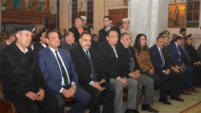 محافظ البحيرة يشهد قداس عيد الميلاد بكاتدرائية دمنهور