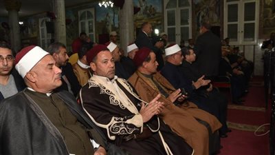 محافظ مطروح يقدم التهنئة لأقباط كنيسة «السيدة مريم العذراء»