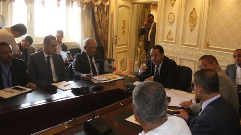 لجنة الإدارة المحلية