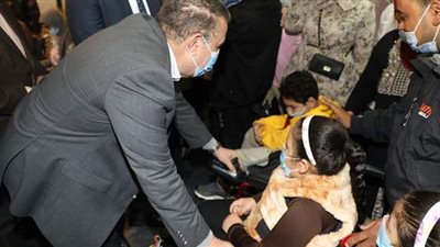 محافـظ المنوفية يسلم 13 كرسي كهربائى ودراجة بخارية لذوي الهمم والحالات الإنسانية | صور