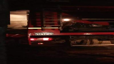 السيطرة على حريق في مخزن خردة بشبرا الخيمة | صور