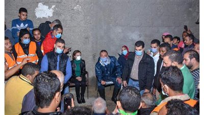 محافظ الإسكندرية يستمع لشكاوى أهالي منطقة المطار