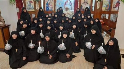 انضمام ١٢ راهبة لدير العذراء والملاك ميخائيل بديروط