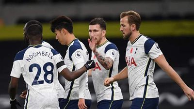 الدوري الإنجليزي.. توتنهام يتصدر بـ20 نقطة وليفربول رابعًا