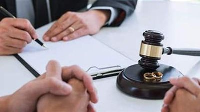 عذب طفلته بـ