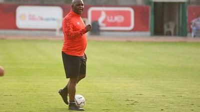 ‏«موسيماني» يضم الرباعي غير المقيد إفريقيًا لمعسكر الأهلي