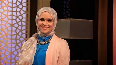 إيمان رياض تستكمل سلسلة 