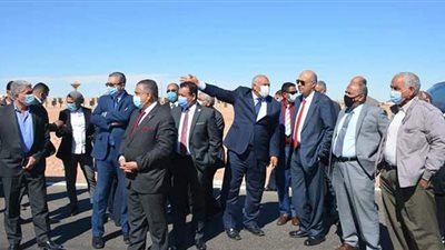 محافظ الوادي الجديد يستقبل وفدا من رؤساء الجامعات