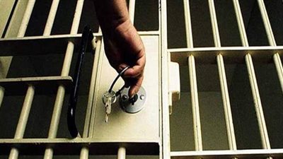 إخلاء سبيل طالبة متهمة بسرقة والدتها في النزهة