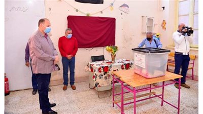 محافظ أسيوط يتفقد أعمال تطهير وتعقيم لجان انتخابات مجلس النواب