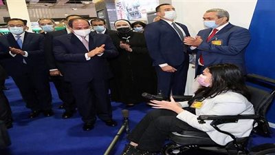 12 صورة ترصد افتتاح وتفقد السيسي معرض ومؤتمر النقل الذكي للشرق الأوسط وأفريقيا