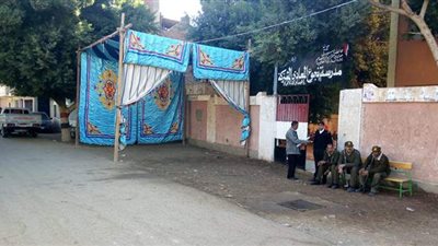 لجان أسيوط تفتح أبوابها لاستقبال الناخبين بجولة الإعادة بانتخابات النواب | صور