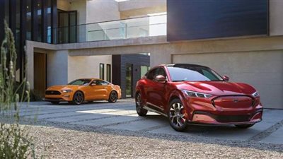 جائزة السيارات الخضراء من نصيب فورد موستانج الكهربائية و F150