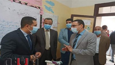 معاون محافظ بني سويف يراجع الالتزام بإجراءات «كورونا» بلجان «إعادة النواب»