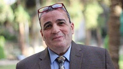 وفاة الكاتب إيهاب الورداني أمين صندوق اتحاد كتاب مصر