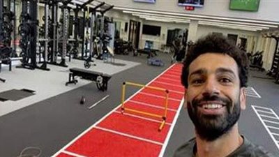 في أول ظهور بعد تعافيه من كورونا.. محمد صلاح ينشر صورة من صالة الجيم