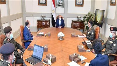 السيسي يكلف بالإسراع في تنفيذ إنشاء الحي الدبلوماسي بالعاصمة الجديدة.. وتطوير ميدان رمسيس بهدف تخفيف الأعباء عن المواطنين