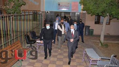 محافظ الأقصر يتفقد لجان الاقتراع قبيل الإغلاق | صور