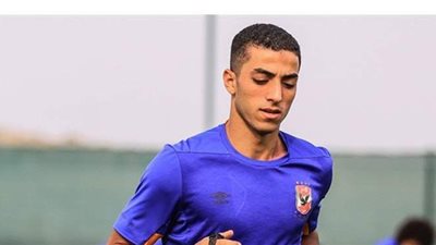 فرج عامر يعلن موافقة الأهلي على مد إعارة 