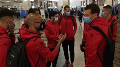 بعثة المقاولون تتوافد على مطار القاهرة للسفر إلى جيبوتي | صور