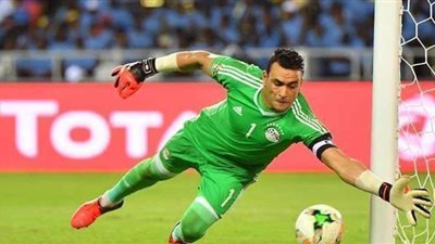 عصام الحضري يقترب من التدريب بالدوري السعودي