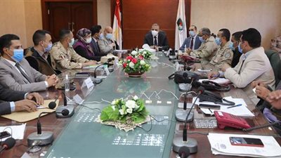 محافظ سوهاج يتابع جولة الإعادة بانتخابات النواب لليوم الثاني