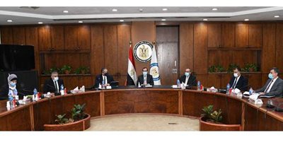 اجتماع بين 3 وزراء لدعم القطاع السياحي وتحفيز نشاط الطيران