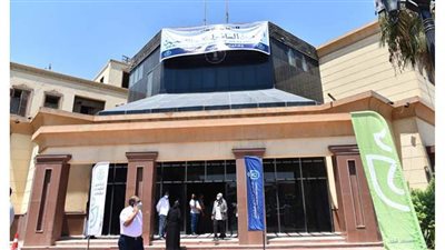 محافظ قنا يقرر ايقاف موظفيّن عن العمل بنجع حمادي