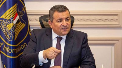 أسامة هيكل: كورونا يحتاج إلى معالجة علمية بعيدة عن المصالح السياسية