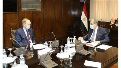وزير الكهرباء يبحث سبل التعاون مع السفير الجديد للاتحاد الأوروبي في القاهرة
